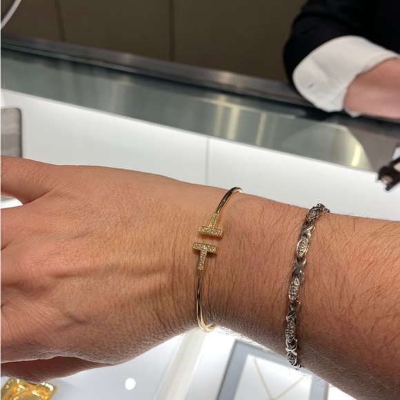 Authentic Tiffany diamond wire bracelet size large.   Original Box & receipt - Picture 2 of 4